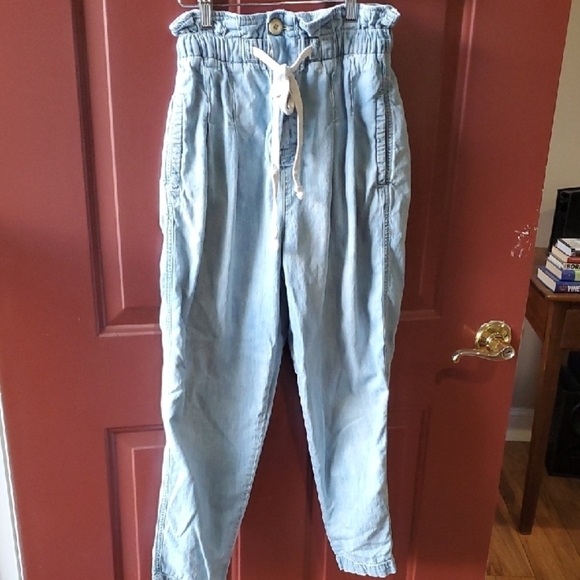 Free People Margate Blue Ankle Cropped Jeans with Paper Bag Waist - Picture 2 of 11
